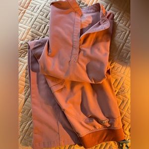 Like new Figs Scrubs